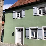 Altstadthaus Im Herzen Feuchtwangens Semesterbostad *